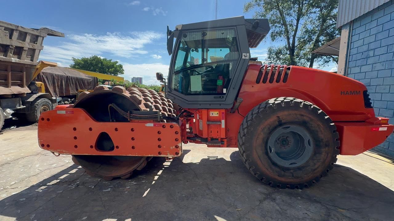 Rolo Compactador HAMM 3520P — Rolo compactador usado